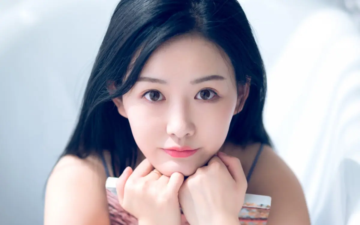 保山哈尔滨私人伴游燕子
