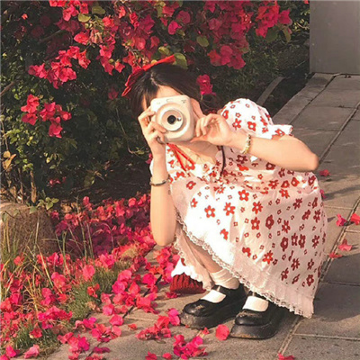 保山伴游女生飞傲松的资料