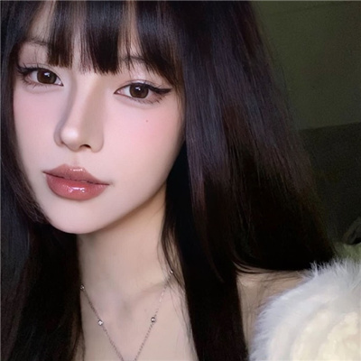 保山伴游女生赤雨凝的资料